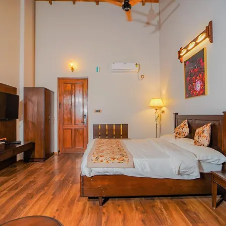 Neelesh Inn - Luxury Lake View Resort With Swimming Pool On Bhimtal Lake-2