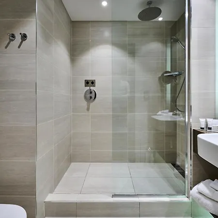 Genting Hotel & Spa At Resorts World Birmingham-2