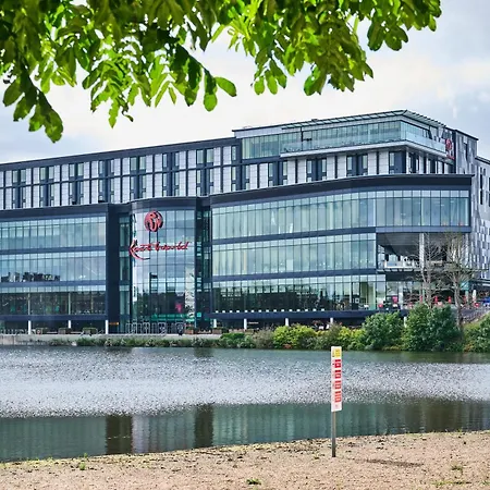 Genting Hotel & Spa At Resorts World Birmingham-2