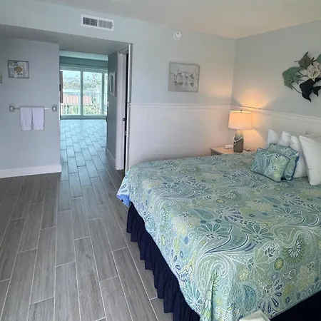 Tuckaway Shores Resort-2