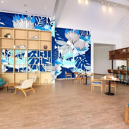 Outrigger Surin Beach Resort-2