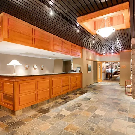 Ramada By Wyndham Pinewood Park Resort North Bay-2