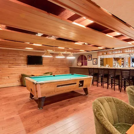 Ramada By Wyndham Pinewood Park Resort North Bay-3