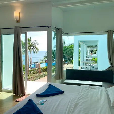 Naiharn On The Rock Resort Phuket-3