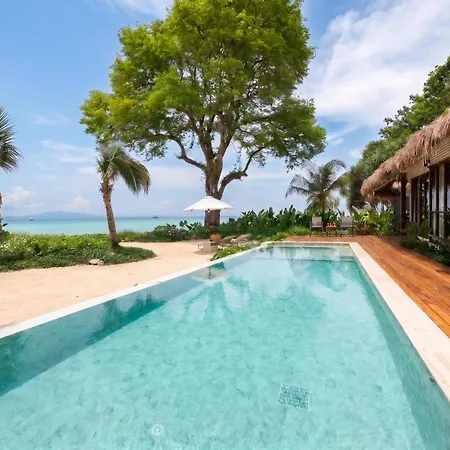 Outrigger Phi Phi Island Resort-2