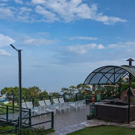De Rock Jungle Living Resort-2