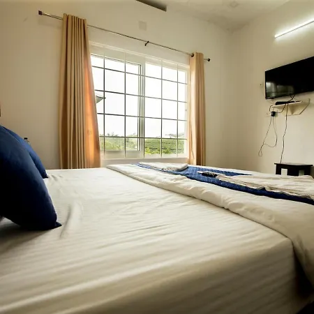 White Stone Vagamon Hilltop Cottage-3
