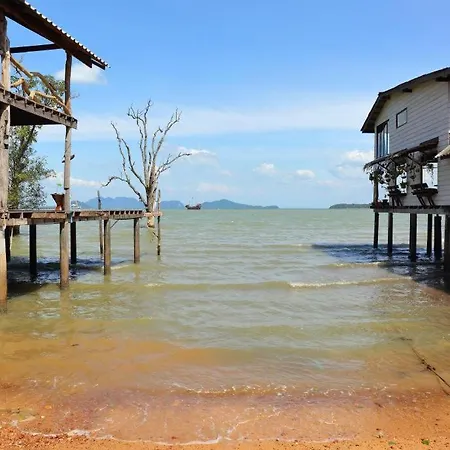 Lanta Paradise Beach Resort-2