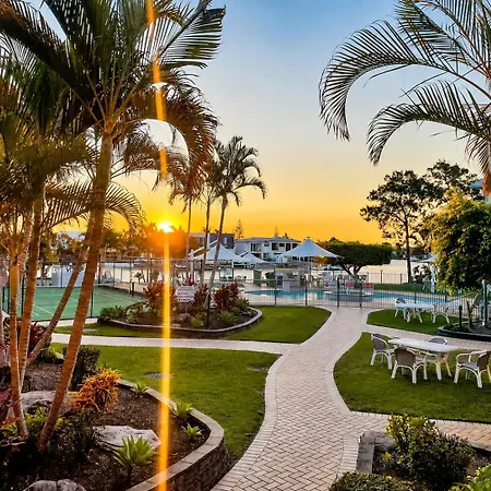 Pelican Cove Waterfront Apartments-2