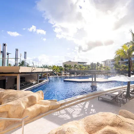 Royalton Riviera Cancun, An Autograph Collection All-Inclusive Resort & Casino (Adults Only)-3
