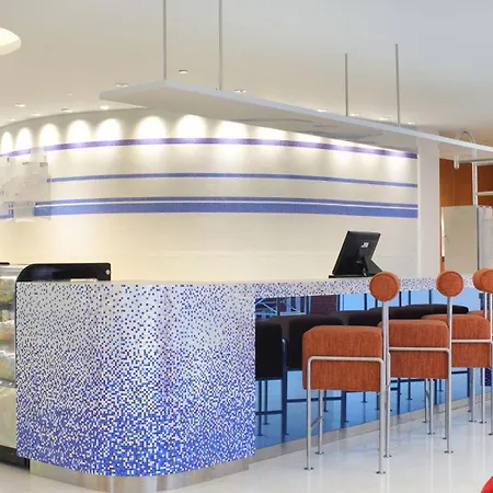 Holiday Inn Express Baruna By Ihg-2