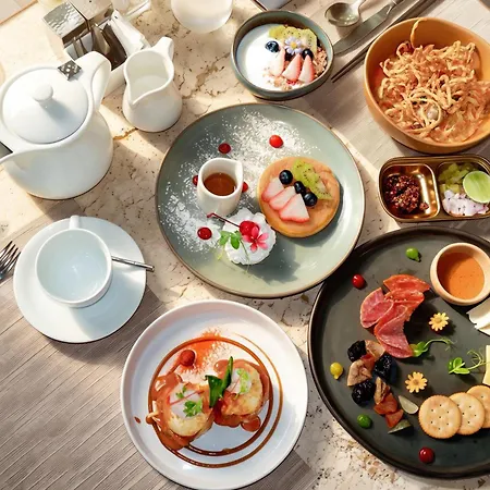 Cross Chiang Mai Riverside-3