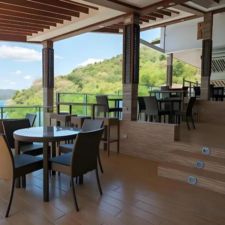 Anilao Awari Bay Resort-3