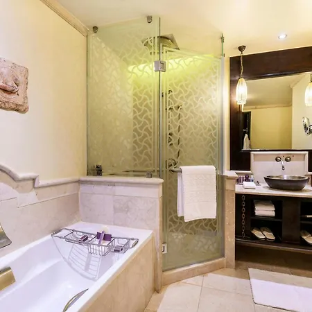 Sharq Village & Spa, A Ritz-Carlton Hotel-2
