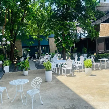 Pongsakorn Boutique Resort-3