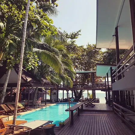 Apple Beachfront Resort-3
