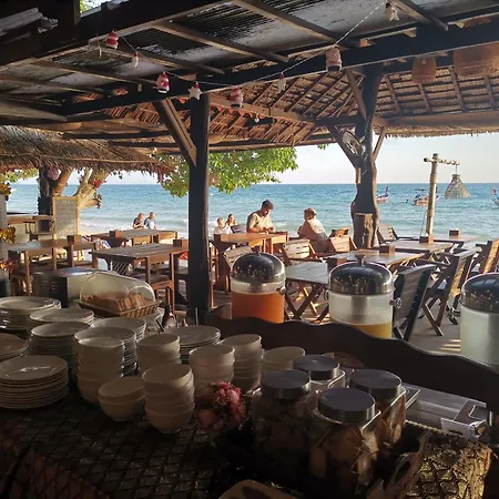Phi Phi Relax Beach Resort-3