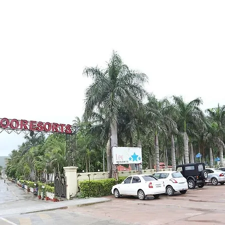 Leo Resorts-2