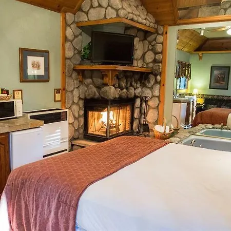 Sleepy Forest Cottages-2