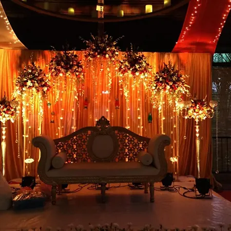 Holiday Village-2
