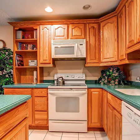 Tannenbaum Condominiums By Ski Country Resorts-3