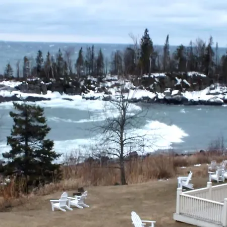 Cove Point Lodge-3