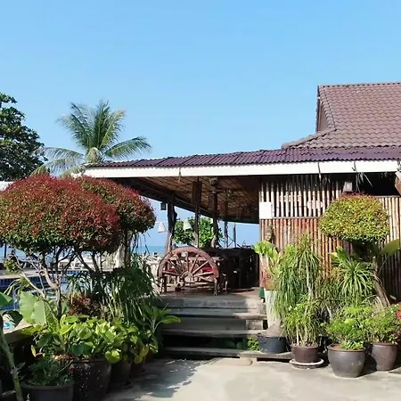 Lanta New Coconut Bungalow-3