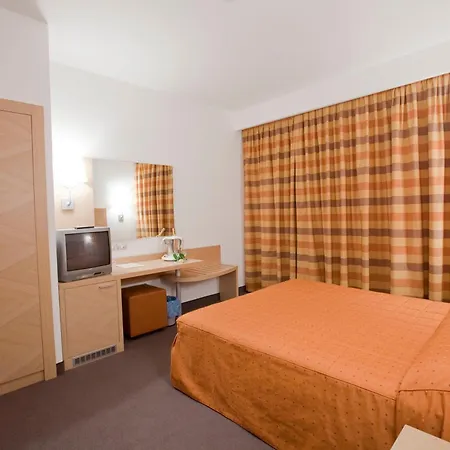 Centrum Palace Hotel-3