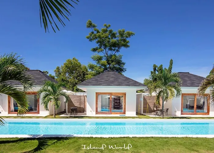 Island World Panglao Hotel