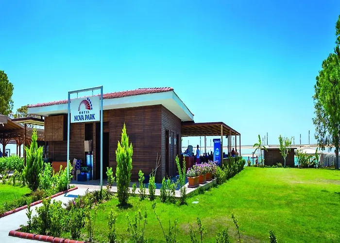 Nova Park Hotel Side