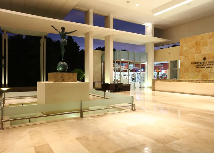 Hotel Bahia Principe Luxury Akumal (Adults Only)