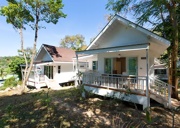 Bayview Resort Phi Phi Island - Beach Front Resort