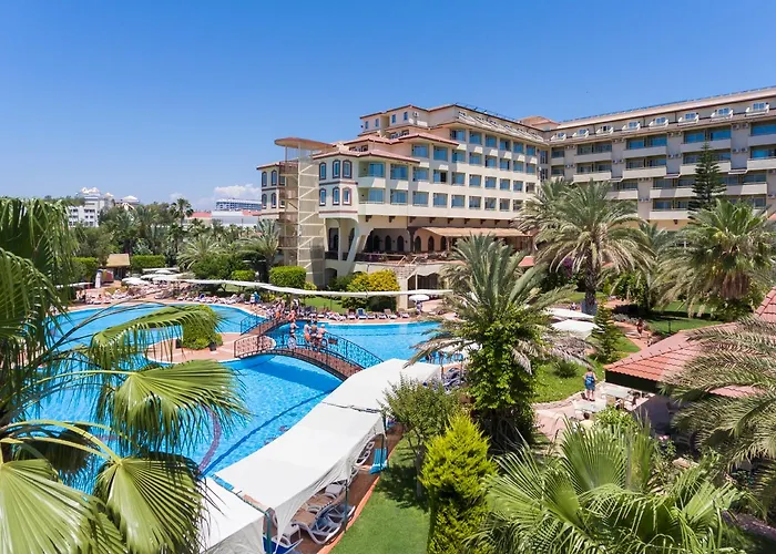 Nova Park Hotel Side