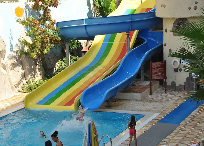 Nova Park Hotel Side