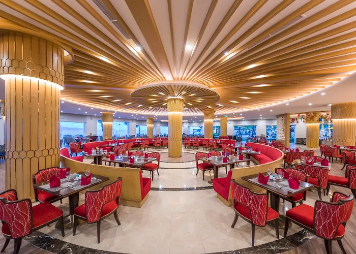 Renaissance Danang Hoi An Resort & Spa