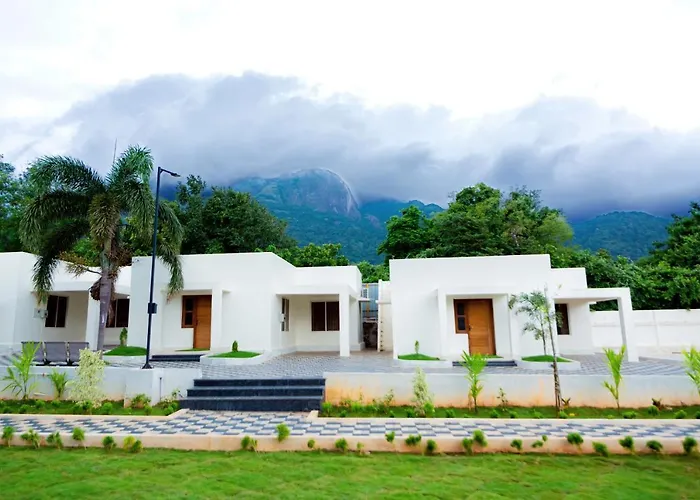 Westn Resorts Kuttalam 