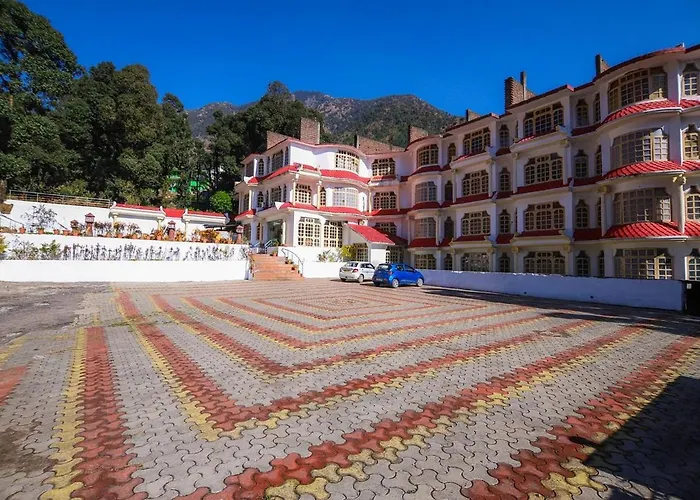 Royal Palace Resort Bhagsunag Dharamshala