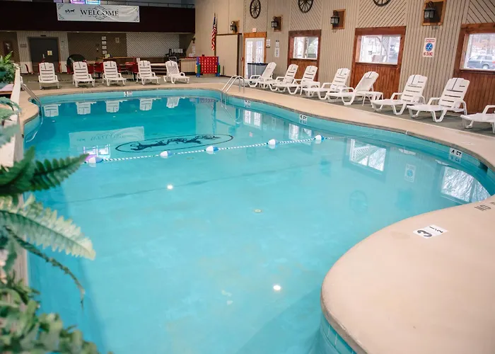 Carriage House Country Club Hotel Pocono Manor