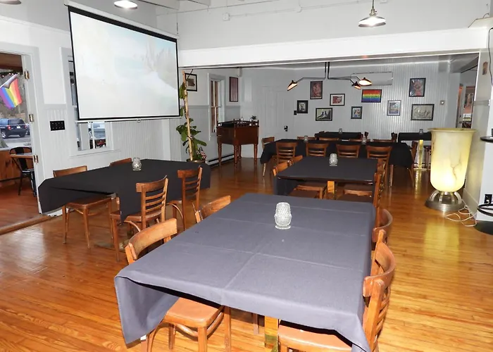Rainbow Mountain Resort - Lgbtq Friendly East Stroudsburg