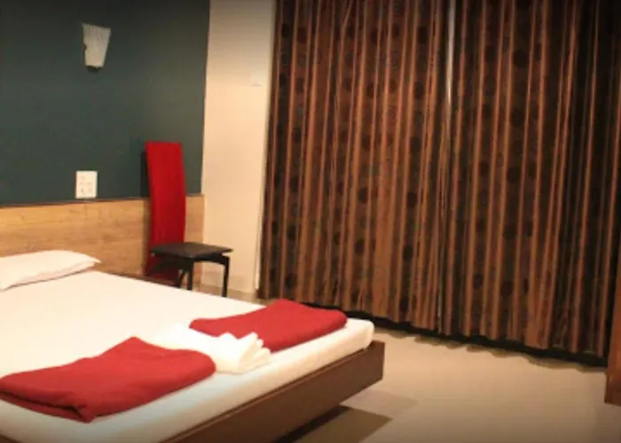 Nivant Resort, Satara