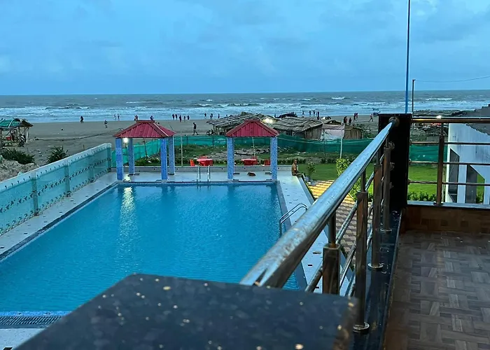 Sea Queen Beach Resort On Beach !! Couple Friendly Family Resort !! Mandarmani