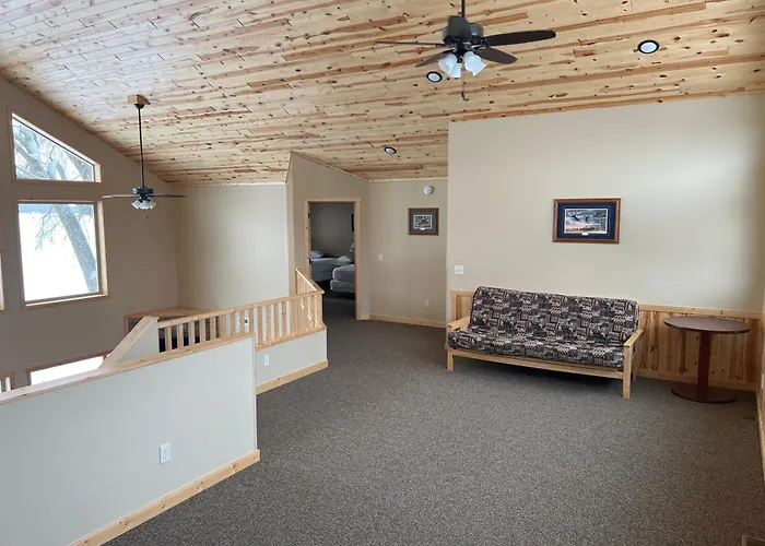 Canary Beach Resort Glenwood