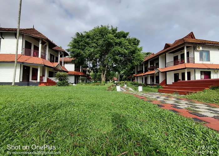 Goldfield Club & Lake Resort, Kumarakom