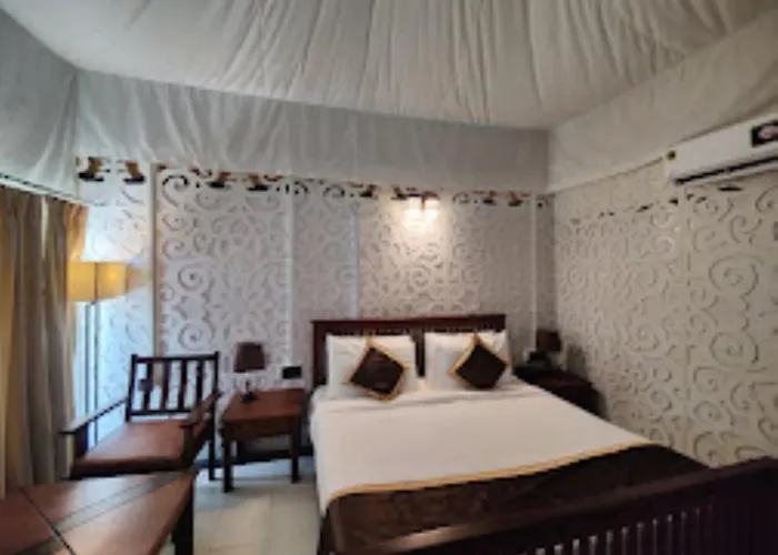 Luxury Banyan Tree Resort Mandarmani