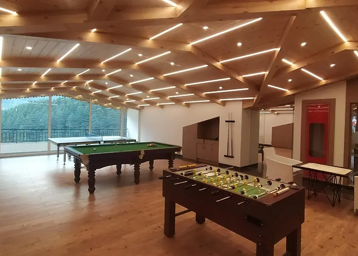 The Orchard Greens Resort - A Centrally Heated Property Manali 