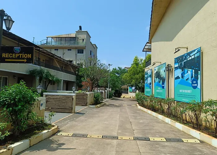 Misty Meadows, Lonavala Hotel