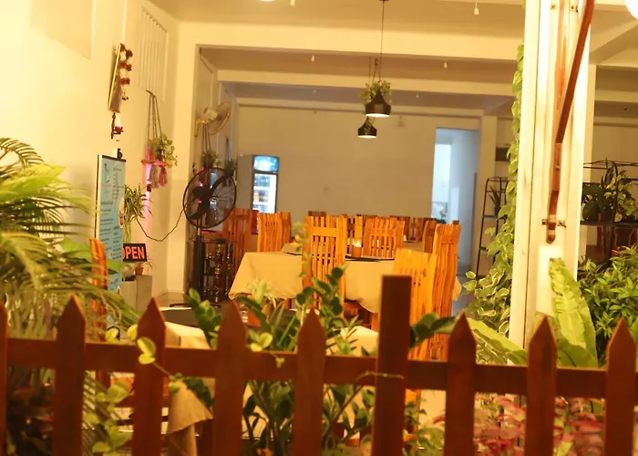 Royal Hub Hotel Negombo