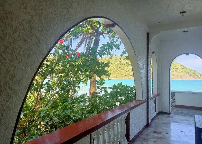 Blue Crystal Beach Resort Puerto Galera