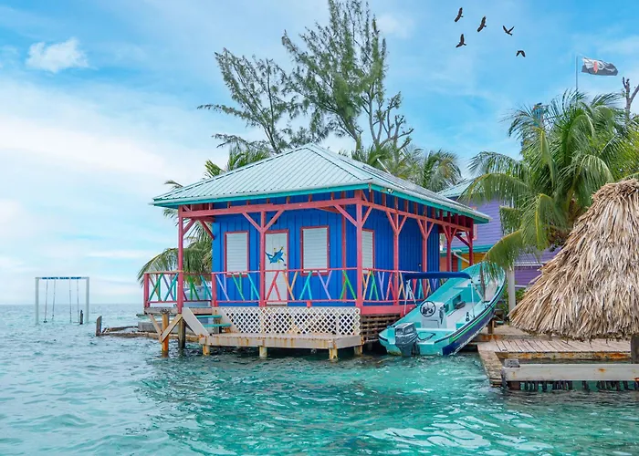 King Lewey'S Island Resort Placencia