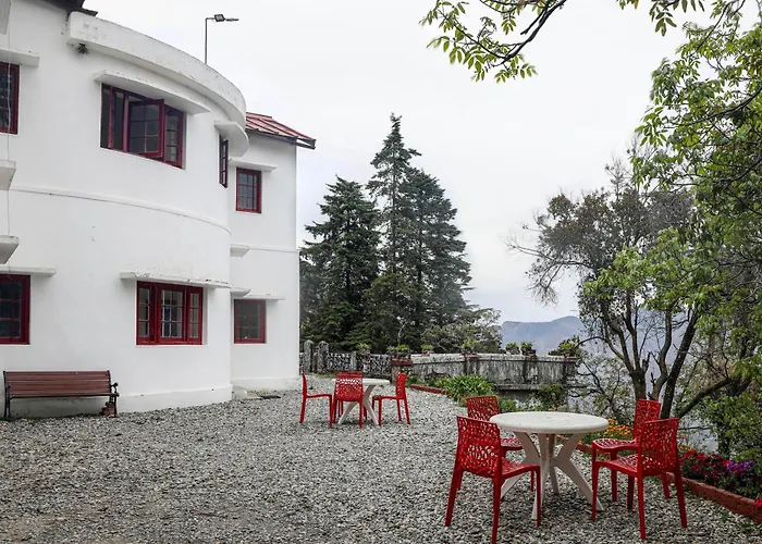 The Mountain Quail Hotel Mussoorie